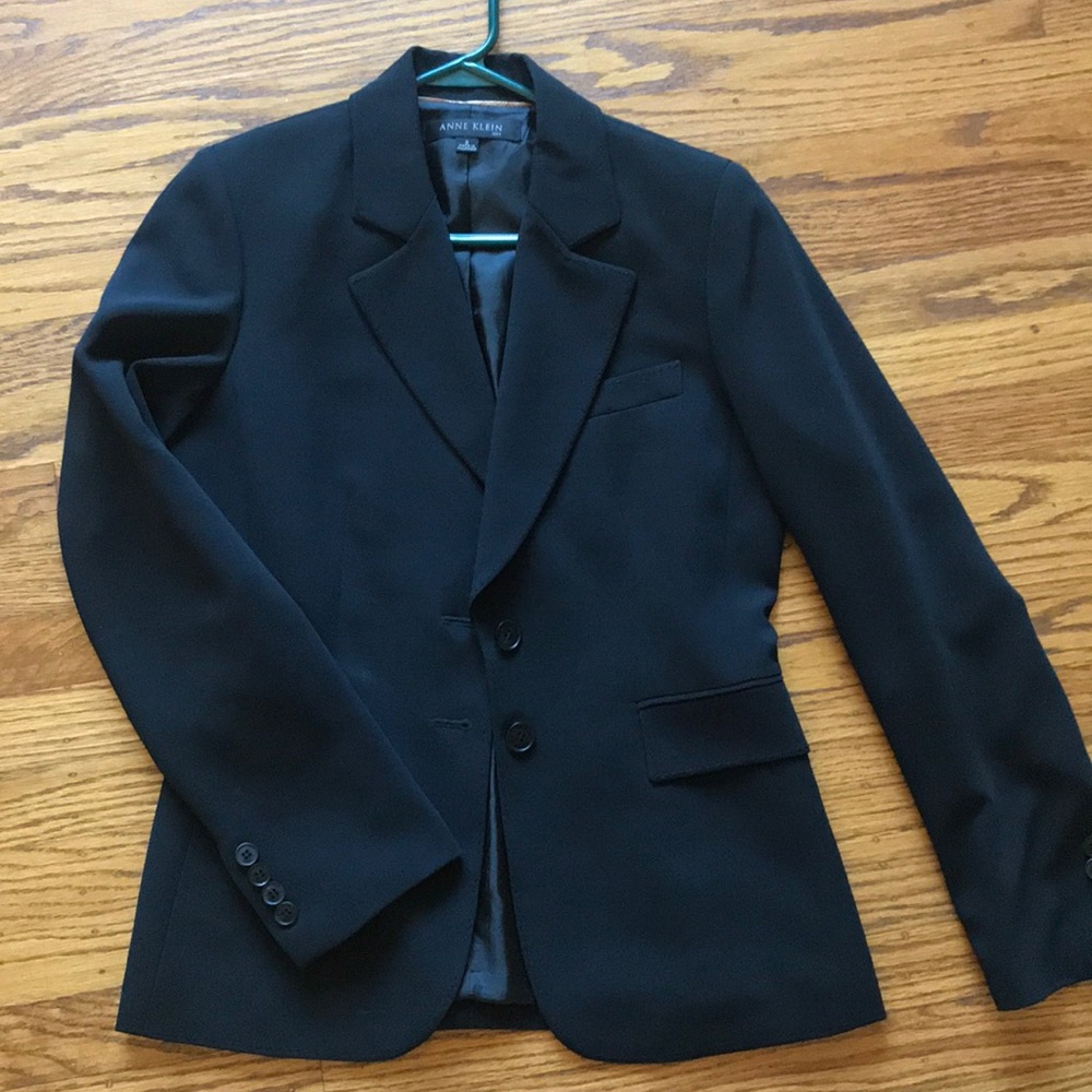 Anne Klein women’s black blazer